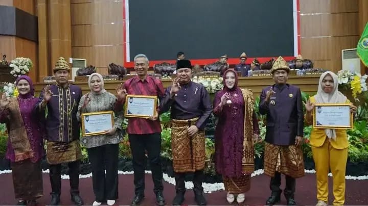Paripurna HUT ke-83 Musirawas Ketua Dewan Singgung Jalan Propinsi Berlubang